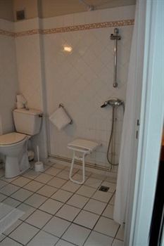 Fasthotel Avignon Nord Hotel