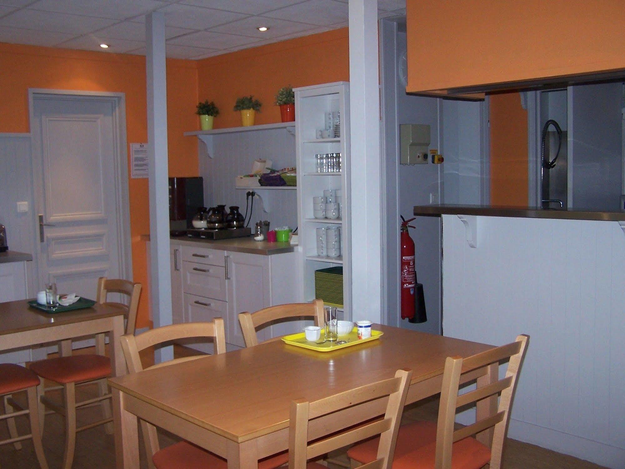 Fasthotel Avignon Nord Le Pontet 2*