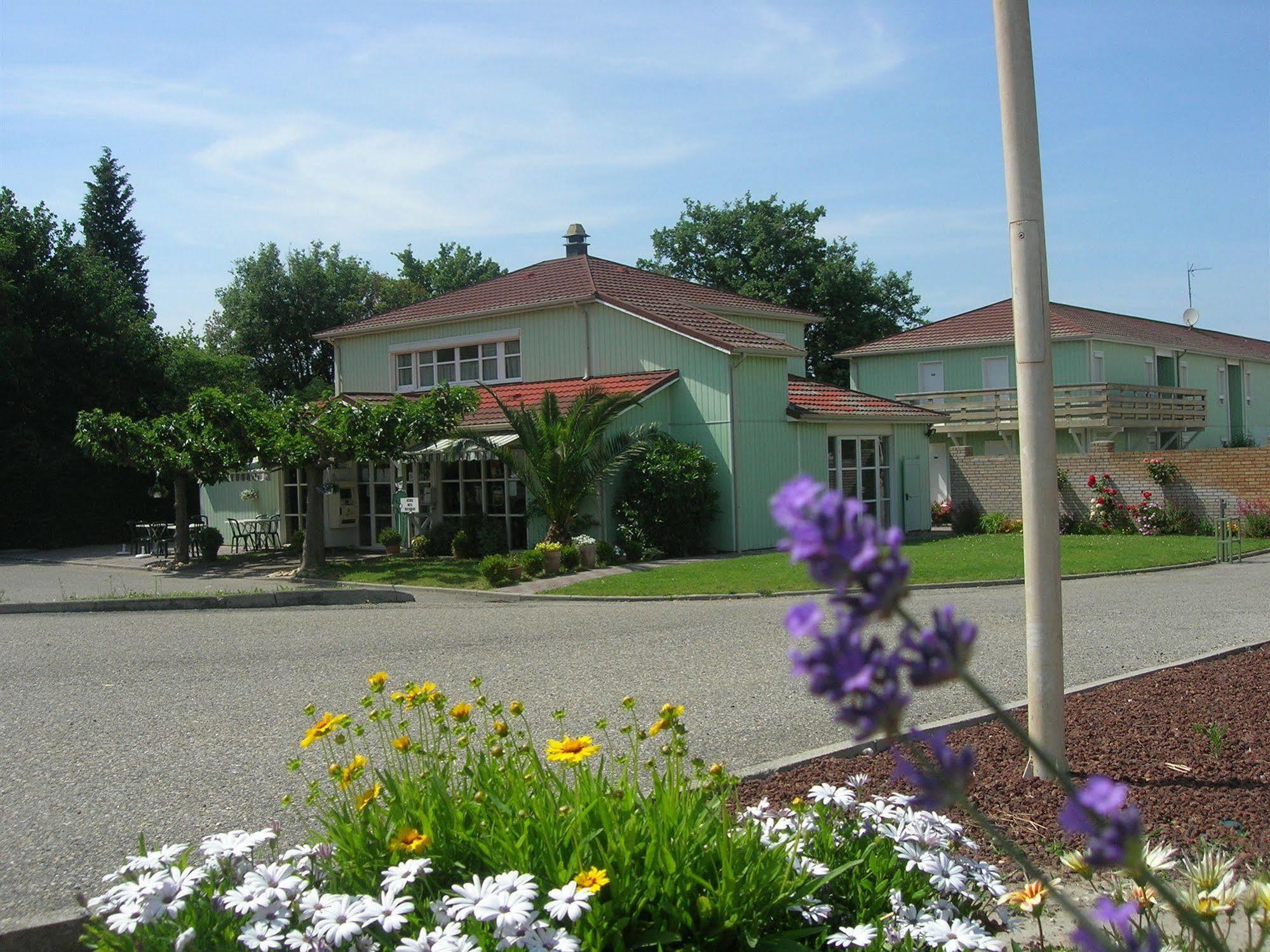 Hotel Fasthotel Avignon Nord Le Pontet